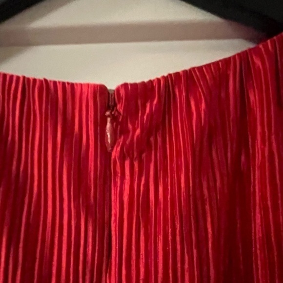 Badgley Mischa Pleated Shift Dress - Picture 7 of 9